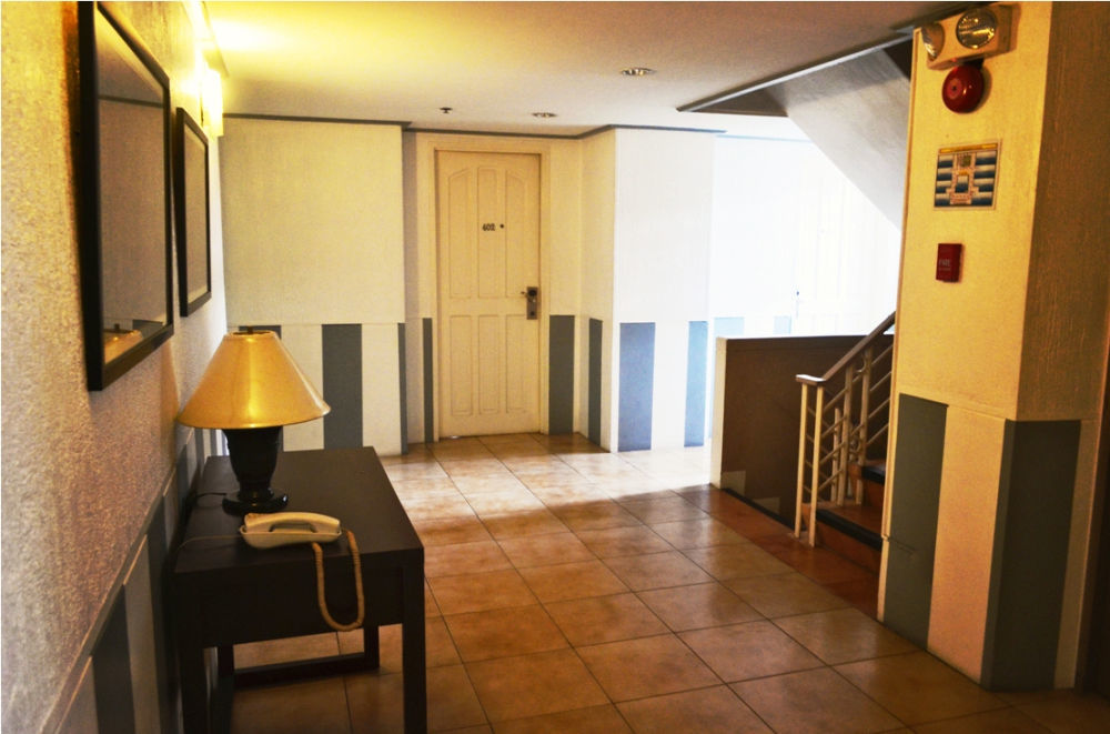 Vive Hotel Makati City Bagian luar foto