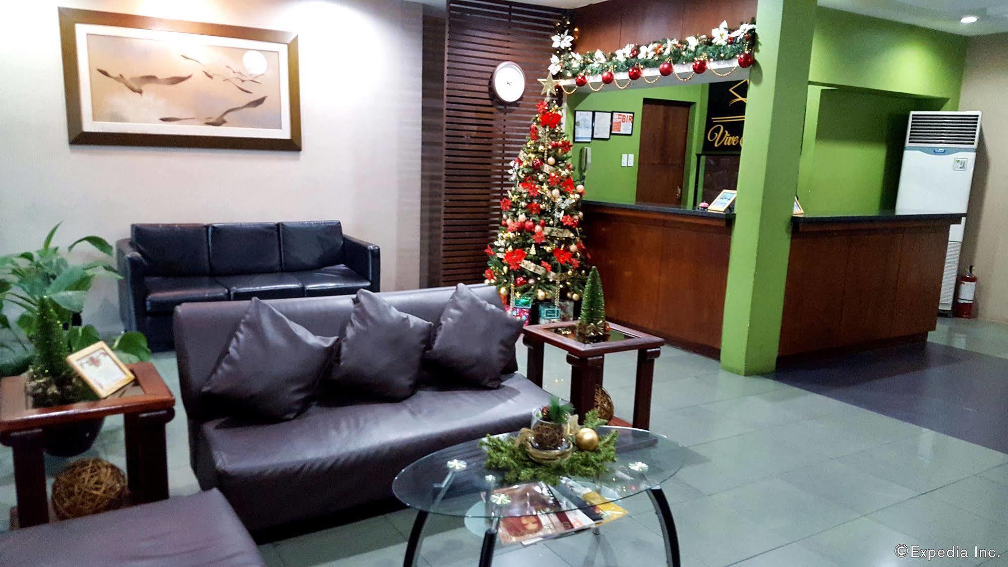 Vive Hotel Makati City Bagian luar foto