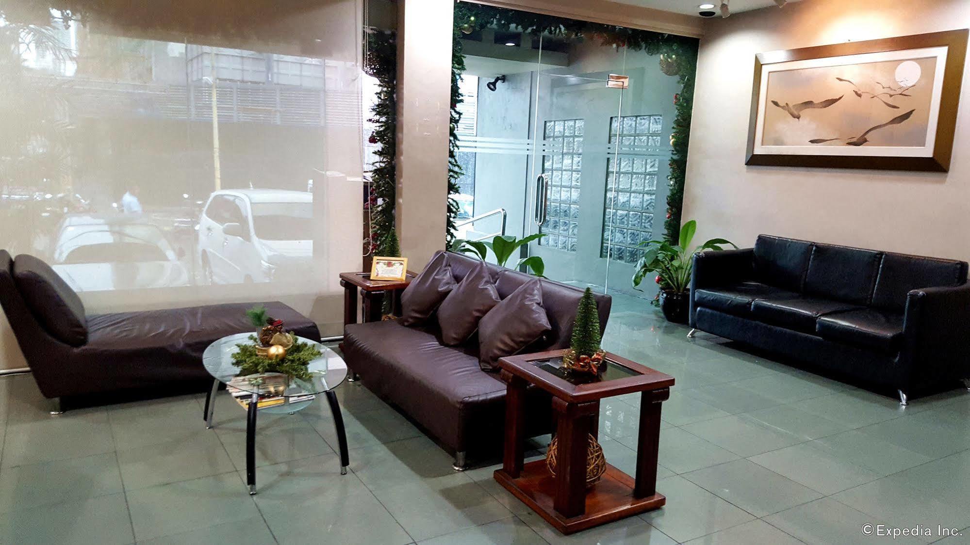 Vive Hotel Makati City Bagian luar foto